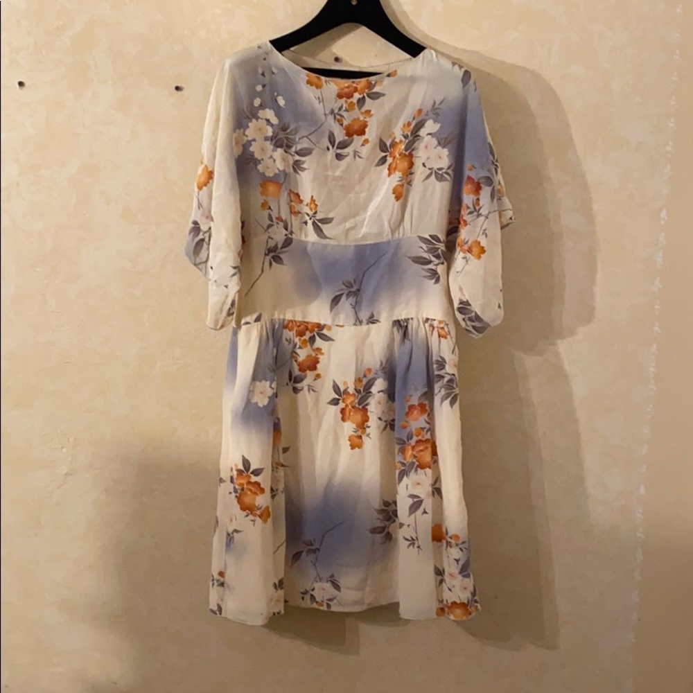 Anna Sui 100% silk dress 4 kimono sleeve